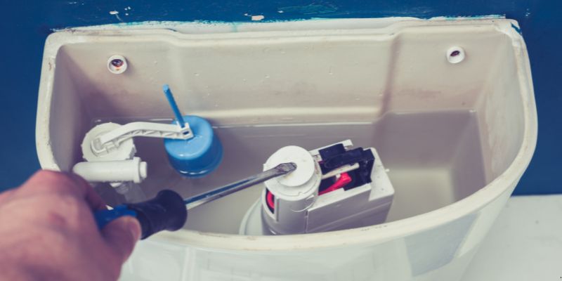 Como tirar vazamento da válvula de descarga em Marília